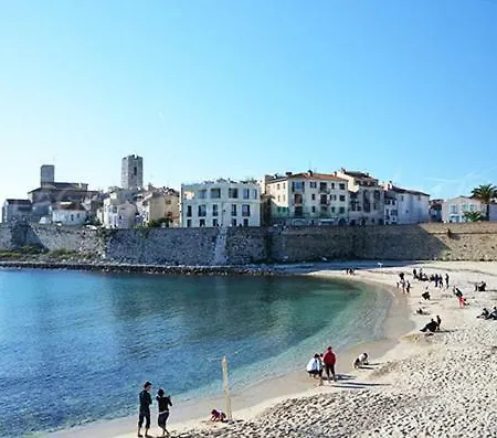 Charming Apartment Antibes